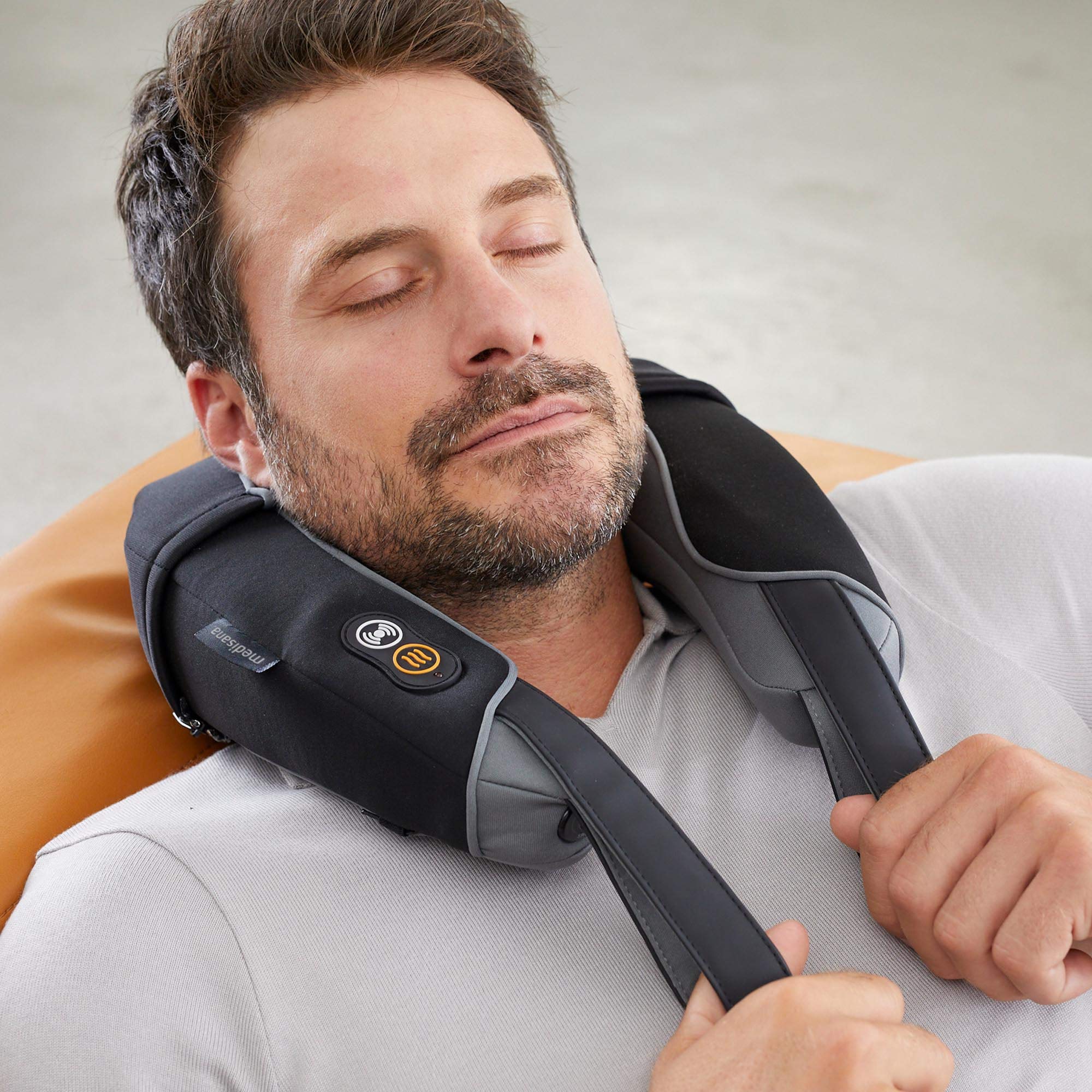 medisana-nm-868-nacken-massagekissen-mit-vibrationsmassage image 3